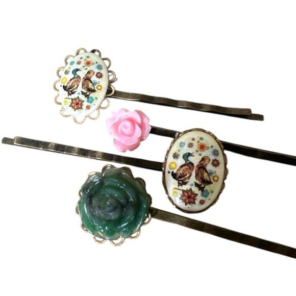 Charming Porcelain & Floral Hairpin Set – Elegant Handmade Hair Accessories - Picture 1 of 4